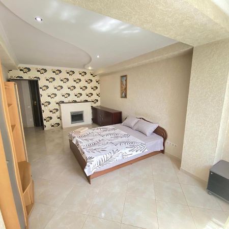 Ultra Central Double Room Appartment In คีชีเนา ภายนอก รูปภาพ